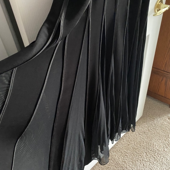 Designer Evening Gown - Picture 2 of 5